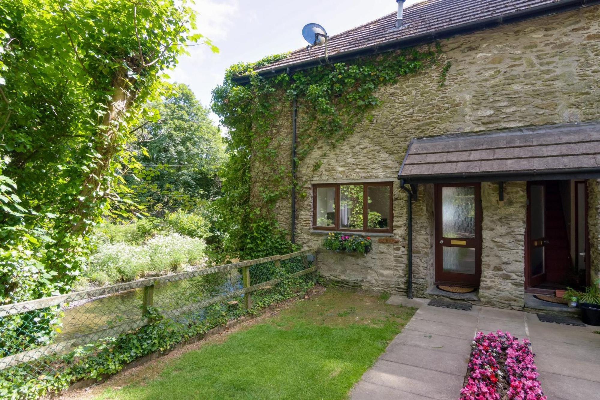 Crylla Valley Cottages - Access To Pool, Gym, Spa And More Saltash Ruang foto