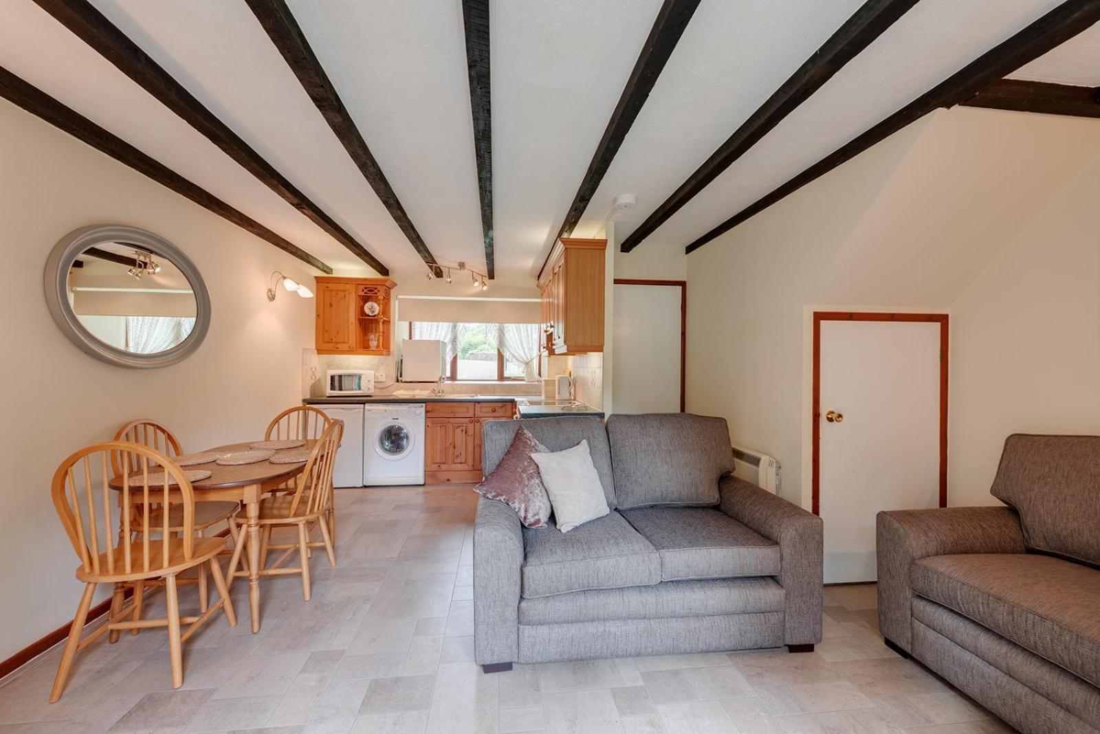 Crylla Valley Cottages - Access To Pool, Gym, Spa And More Saltash Ruang foto